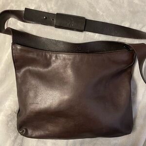 Calvin Klein Soft Leather Crossbody Messenger Adjustable Shoulder Bag Purse